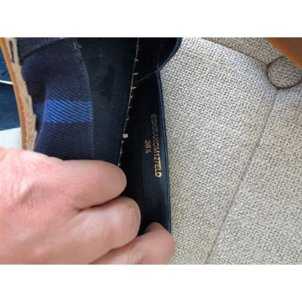 Burberry Hodgeson Canvas Check Espadrilles in Indigo size 38.5
